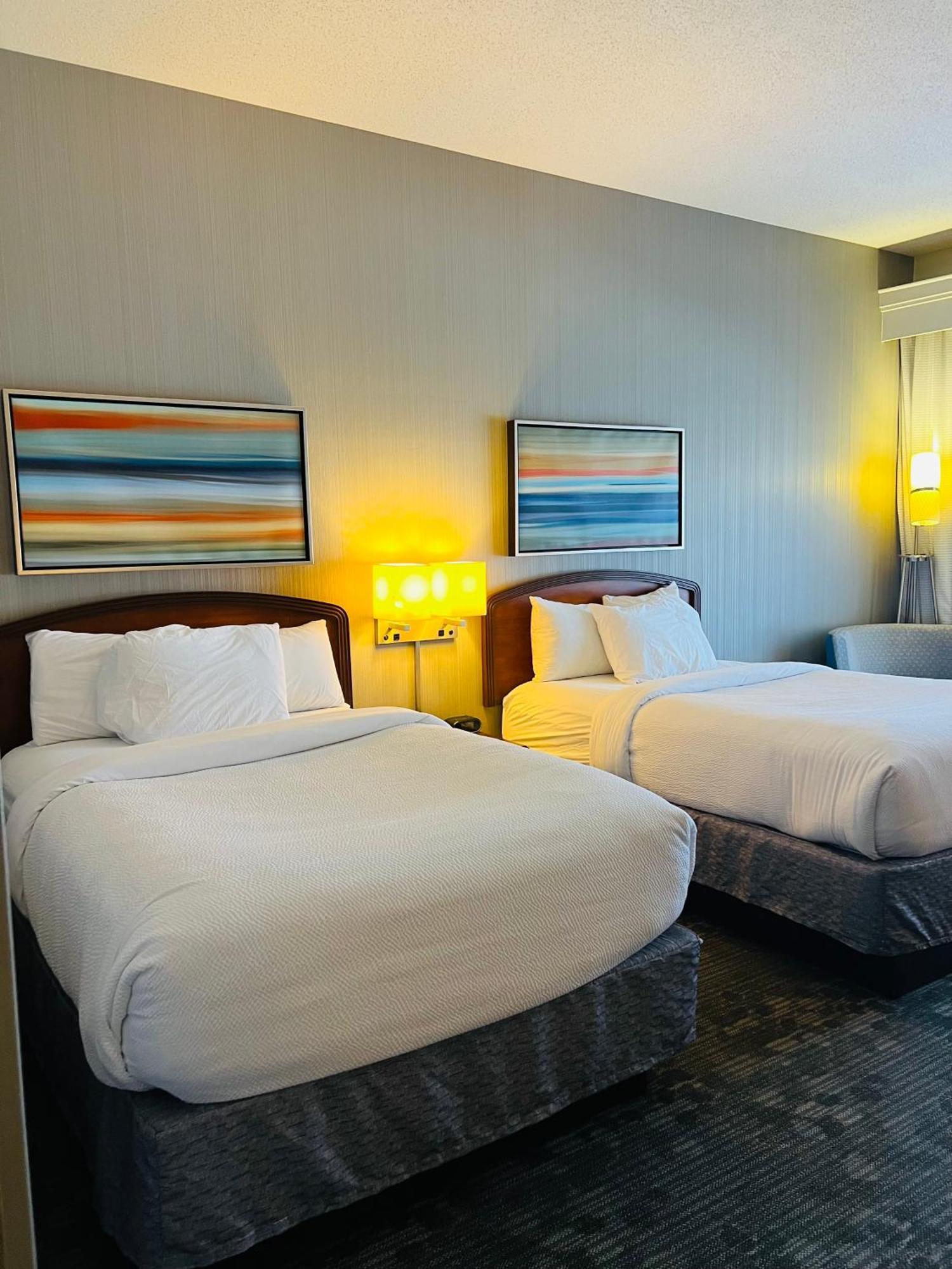 Country Inn & Suites By Radisson, Columbus-Edinburgh מראה חיצוני תמונה
