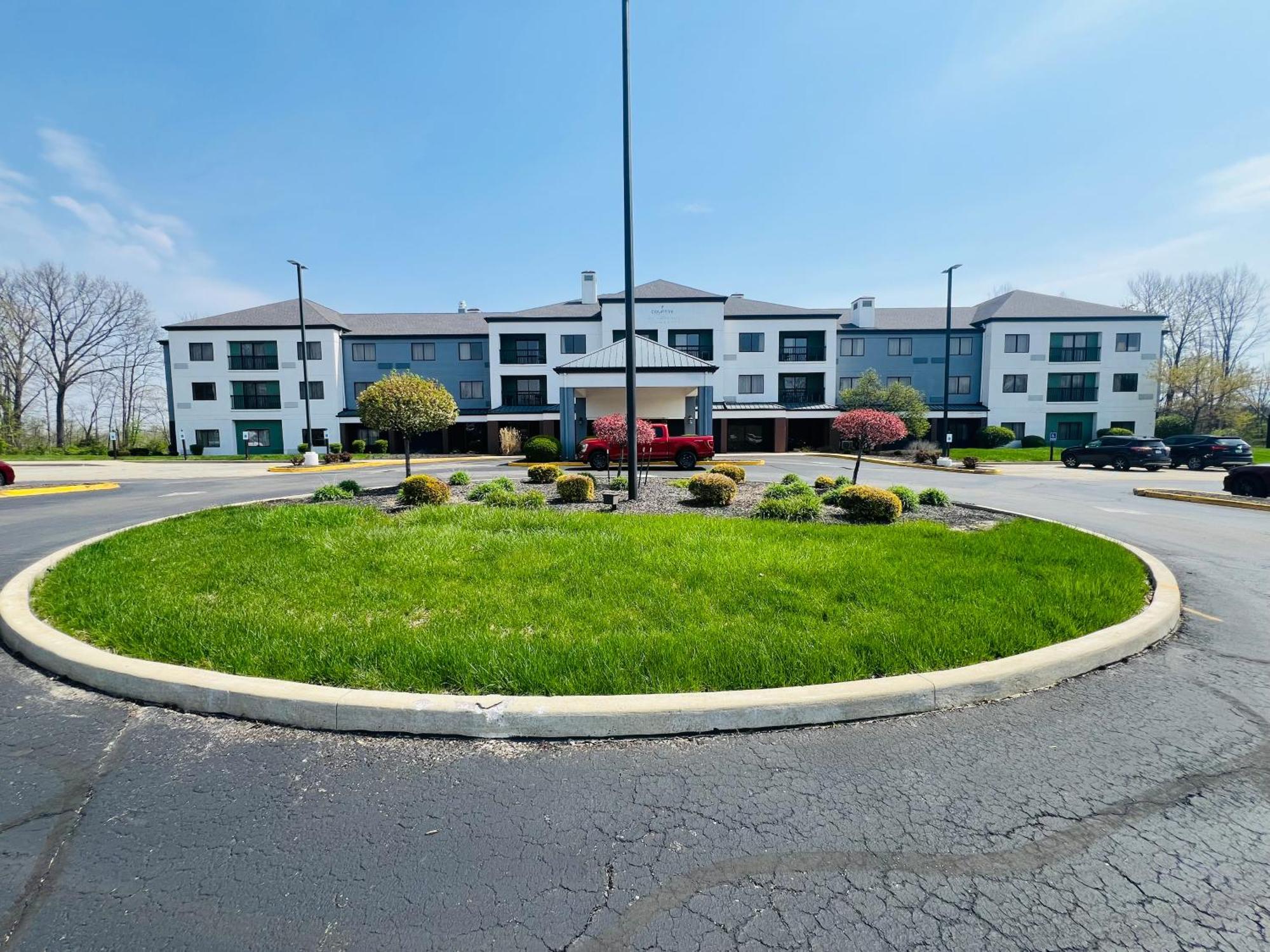 Country Inn & Suites By Radisson, Columbus-Edinburgh מראה חיצוני תמונה